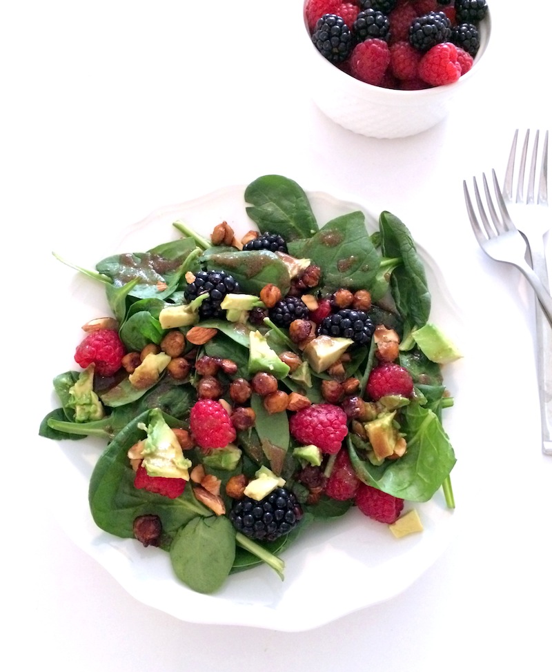 Berry-Spinach-Salad-with-Maple-Cinnamon-Chickpeas1