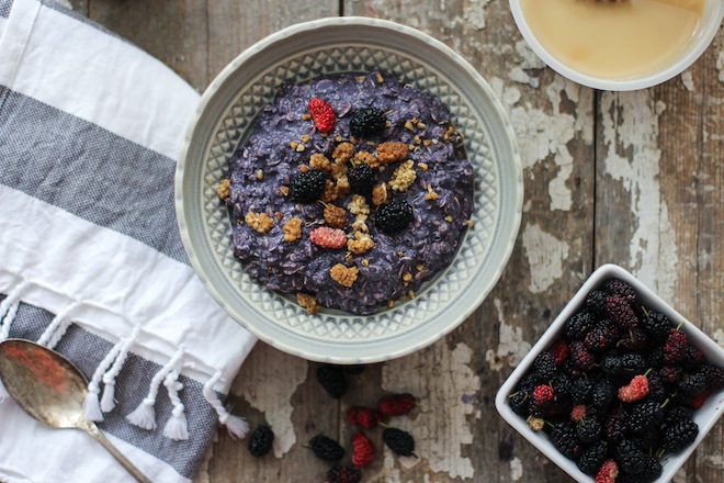 mulberry-soaked-oat-porridge-overhead