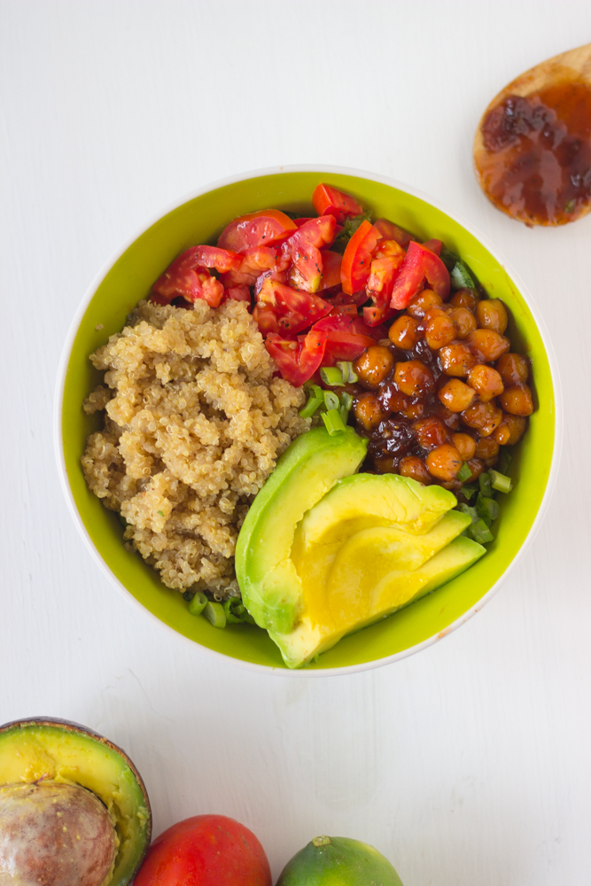 Honey-Lime-Quinoa-Salad-Bowl-with-Spicy-BBQ-Chickpeas-2