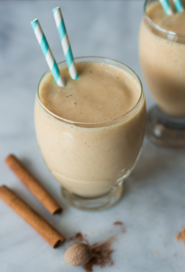 Spicy-pineapple-and-peach-smoothie-3