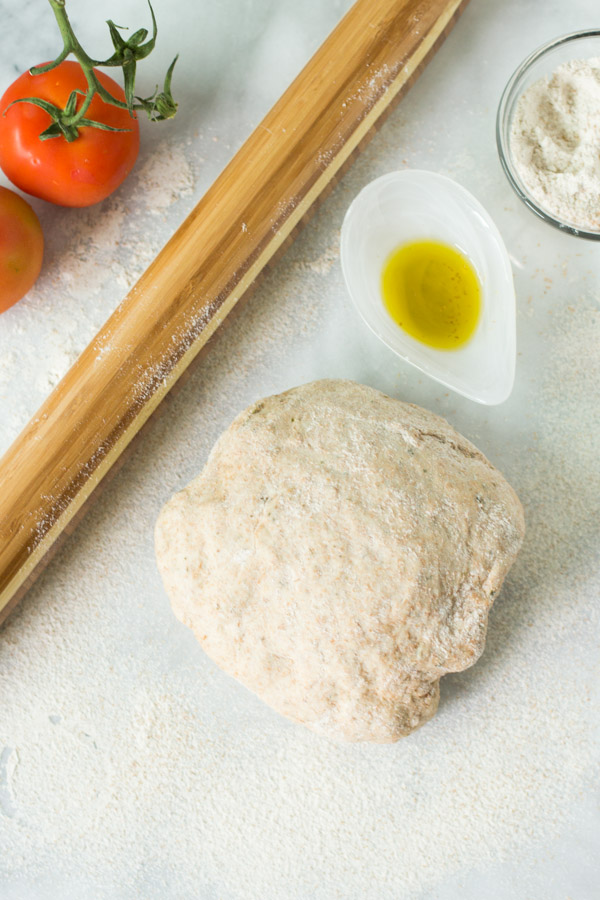 How-to-make-whole-wheat-pizza-dough2-2