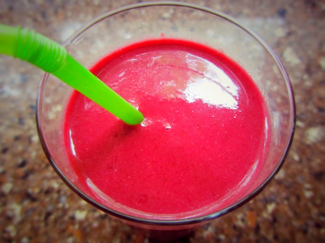 beet-stawberry-smoothie5