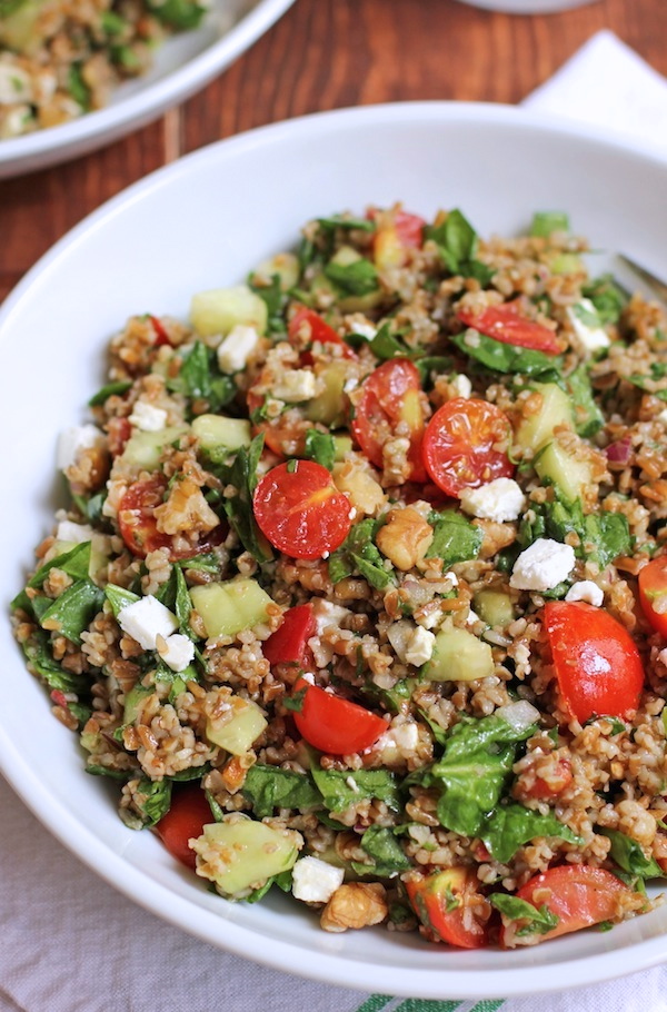 Bulgur-salad-with-cherry-tomatoes-cucumbers-and-spinach-CUjpg