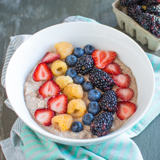 Chocolate-Overnight-Oats-Berries-FF