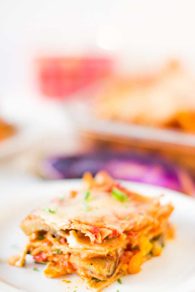 This-whole-wheat-hearty-and-loaded-vegetable-lasagna-is-delicious-cheesy-and-completely-customisable-vegetarian-lasagna-vegetables-meatless-5
