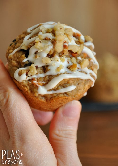 carrot-cake-carrot-currant-muffins-500-watermark
