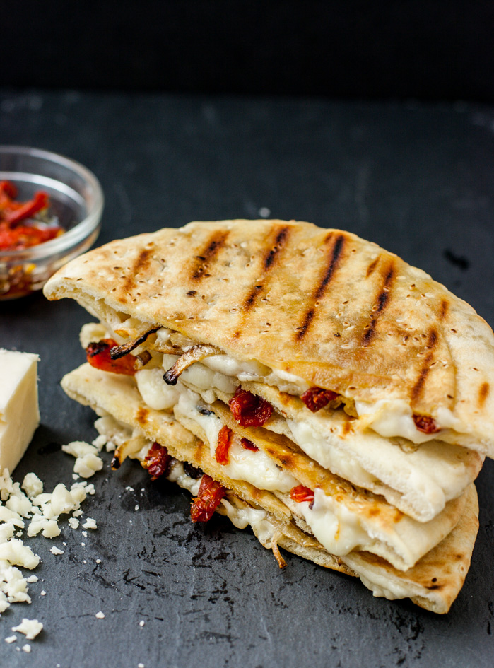 Caramelized-Onion-Sundried-Tomato-Grilled-Cheese-Pita-4