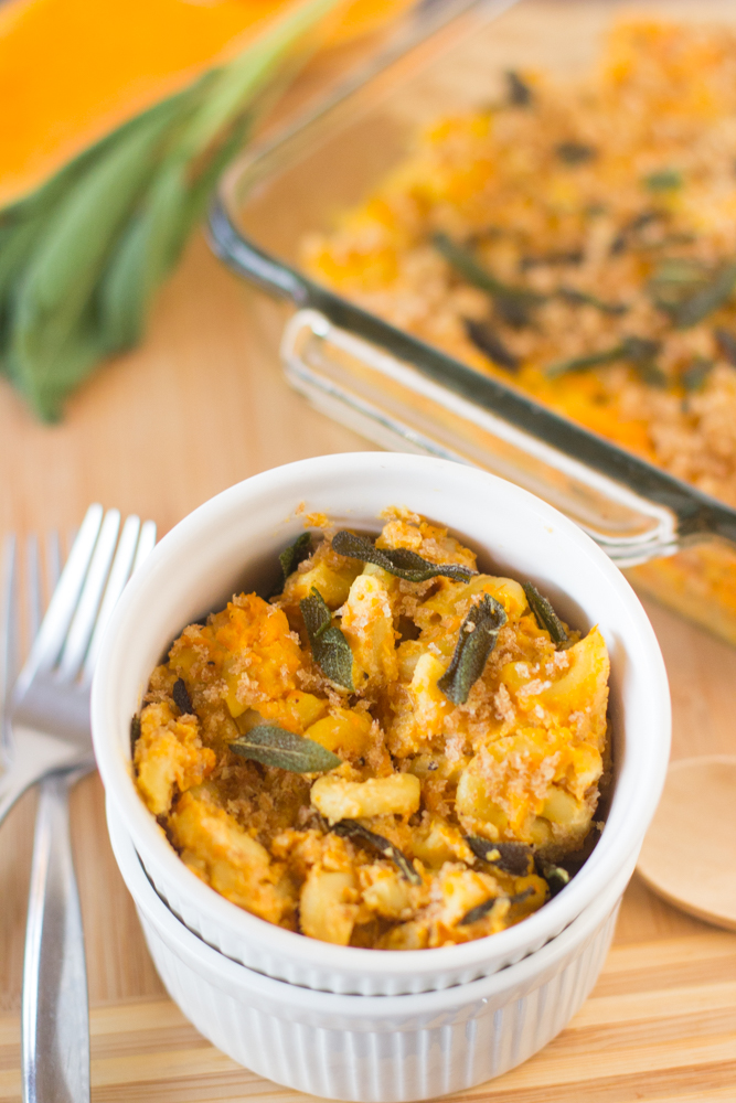 Vegan-Butternut-Squash-Mac-and-Cheese-is-a-deliciously-sweet-take-on-macaroni-and-cheese-that-is-vegan-gluten-free-and-so-creamy-vegan-butternutsquash-glutenfree-fall-healthy-2
