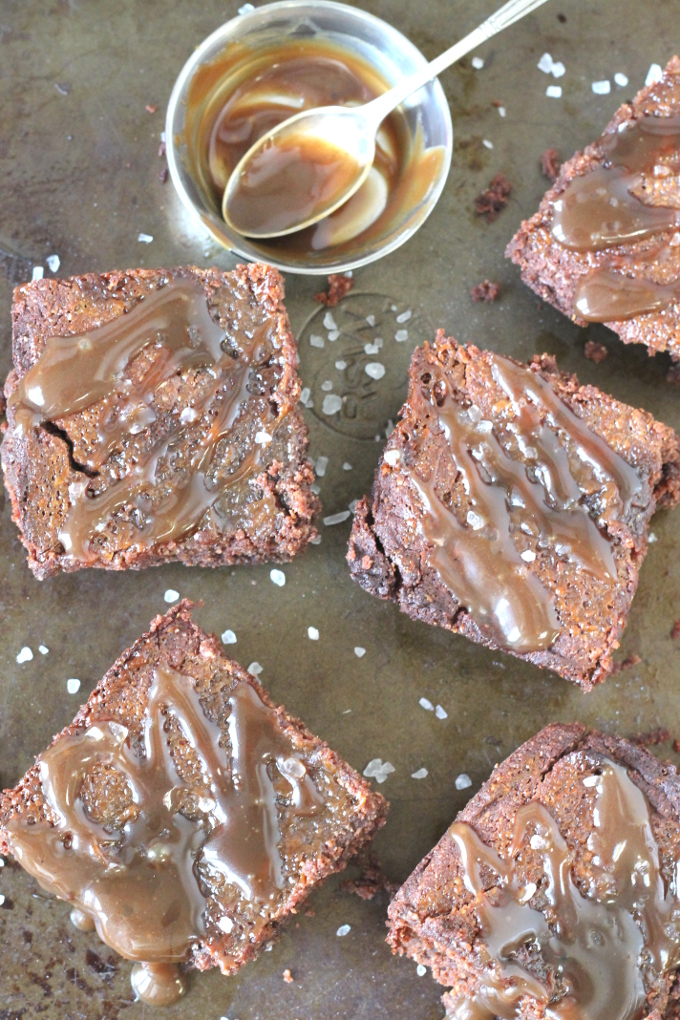 Flourless-Salted-Caramel-Chocolate-Brownies_004