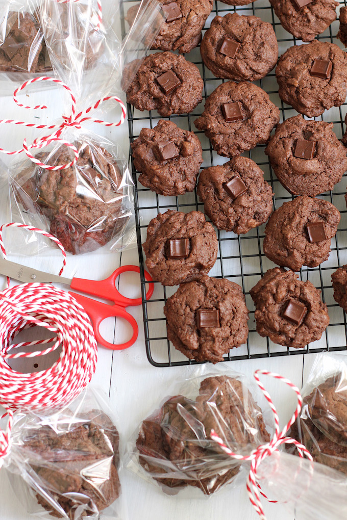 Double-Chocolate-Chunk-Cookies2