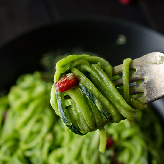 Zucchini-Noodles-with-Pesto-Pistachios-and-Pomegranate-550-2