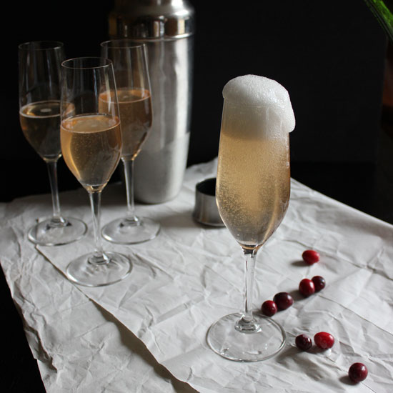 thumbnail-holiday-champagne-cocktail
