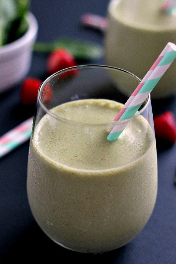 strawberry-peanut-butter-green-smoothie-FG3
