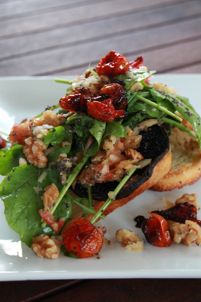 Field-Mushrooms-with-roasted-balsamic-baby-tomatoes-and-a-rocket-salad