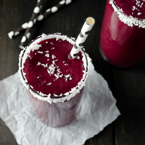 Pretty-Raw-Beet-and-Coconut-Smoothie-550