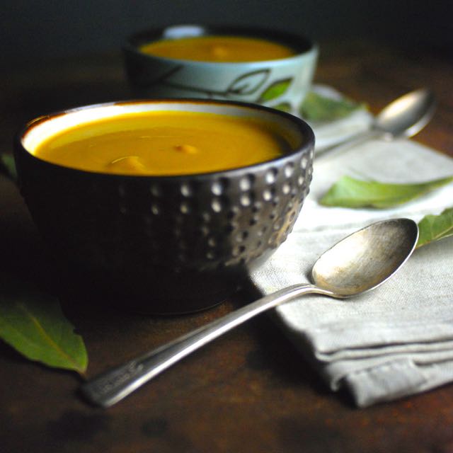 curried-carrot-and-parsnip-soup_potluck
