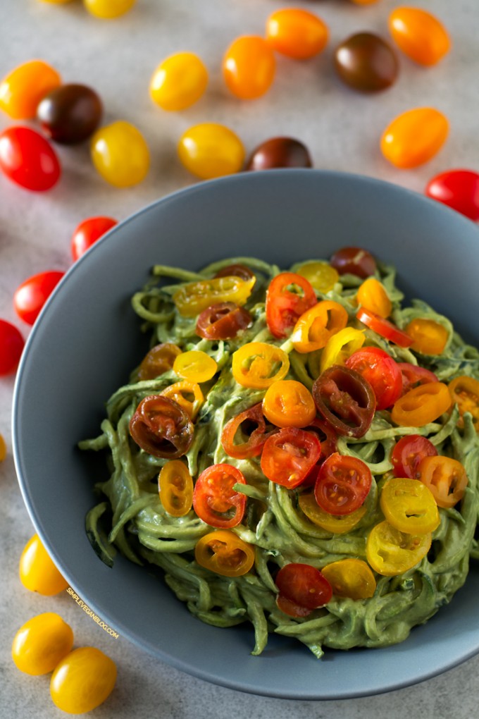Zucchini-noodles-with-avocado-sauce-2-680x1020