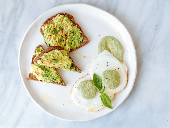 pesto-green-egg-avocado-toast6-660x499
