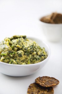 10-Minute Vegan Spinach Artichoke Dip