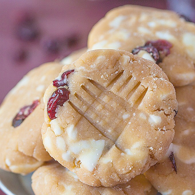 white-chocolate-raspberry-no-bake-protein-cookies-5FG