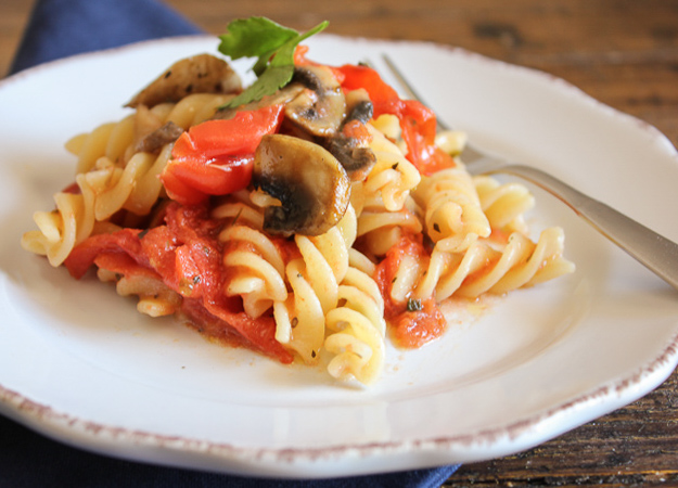 fusilli-with-fresh-tomatoes-and-mushrooms-13-1-of-1
