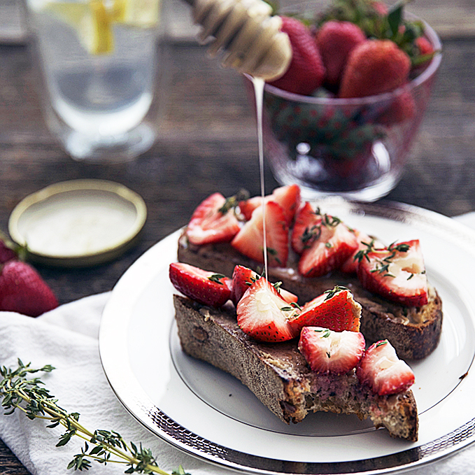walnut-butter-strawberry-toastie-02-FG
