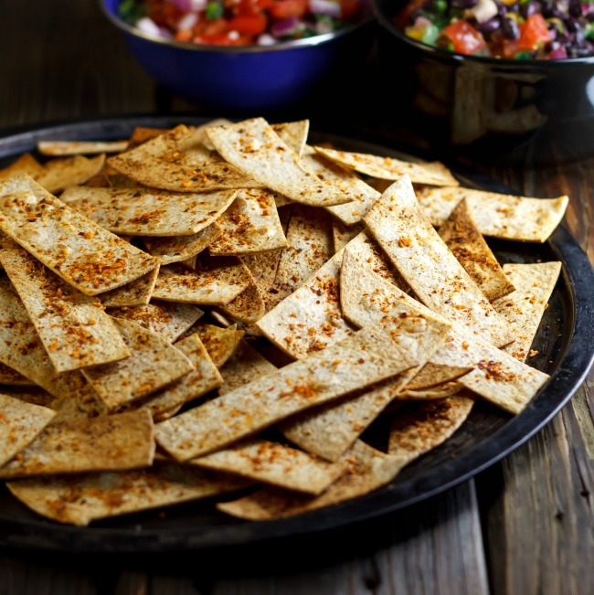 chipotle_lime_oven_baked_tortilla_chips-5_sq_cmp