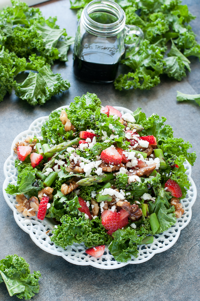 strawberry-kale-salad-pecans-asparagus-feta-strawberry-balsamic-salad-recipe-680-0969