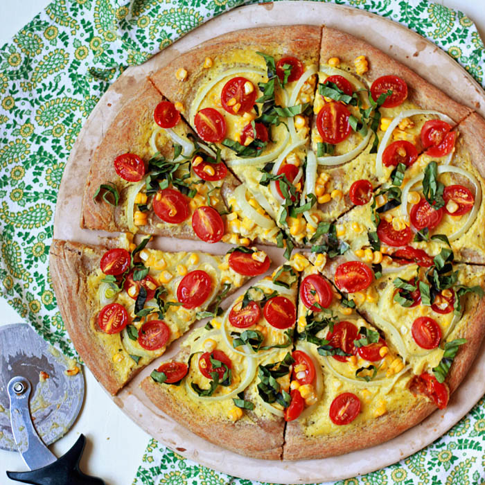 vegan-summer-pizza-with-sweet-corn-tomatoes-and-basilsq