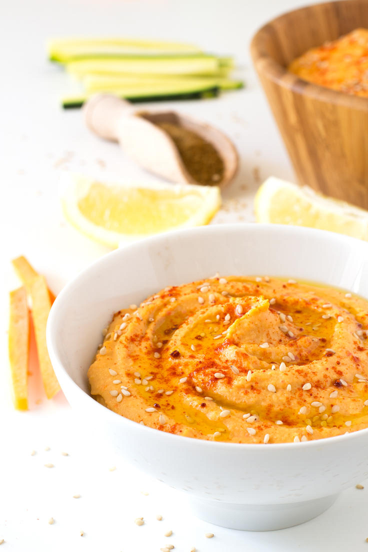 Roasted-red-pepper-hummus-2