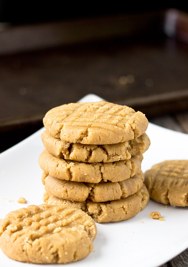 Soft-Peanut-Butter-Cookies-02