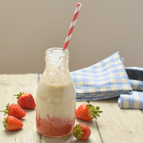banana-peanut-butter-strawberry-smoothie