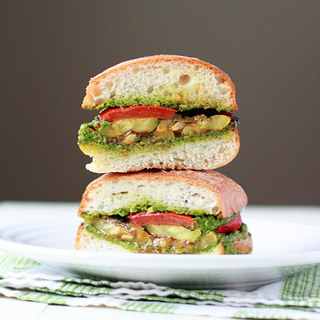 grilled-summer-vegetable-sandwiches-with-pestosq