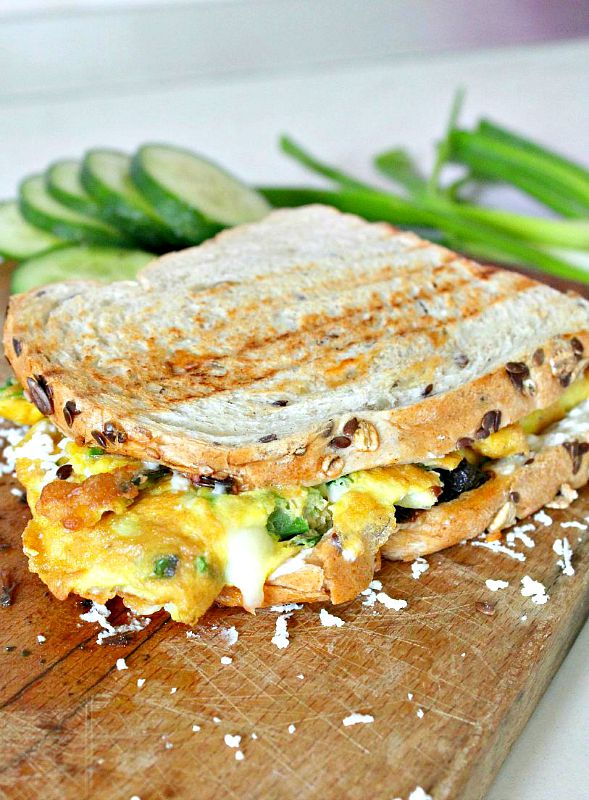 Omelette-sandwich-recipe-5-PL