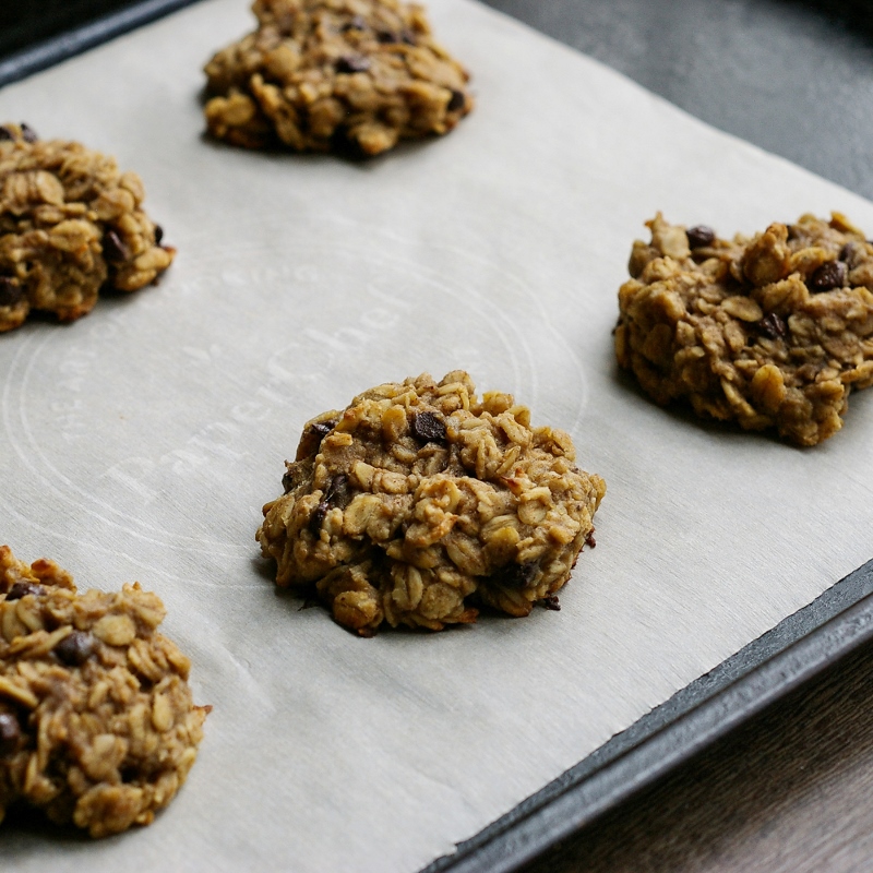 soy-nut-butter-banana-chocolate-chip-cookies-2-lg-Copy-800x800
