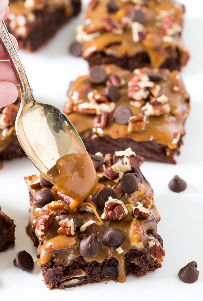 Rich-and-Chewy-Turtle-Brownies