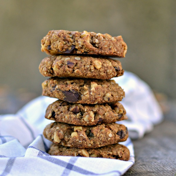 Vegan-Walnut-Chocolate-Chunk-Oatmeal-Cookies-square