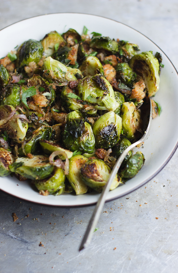 crispy-brussel-sprouts-with-toasted-breadcrumbs-2