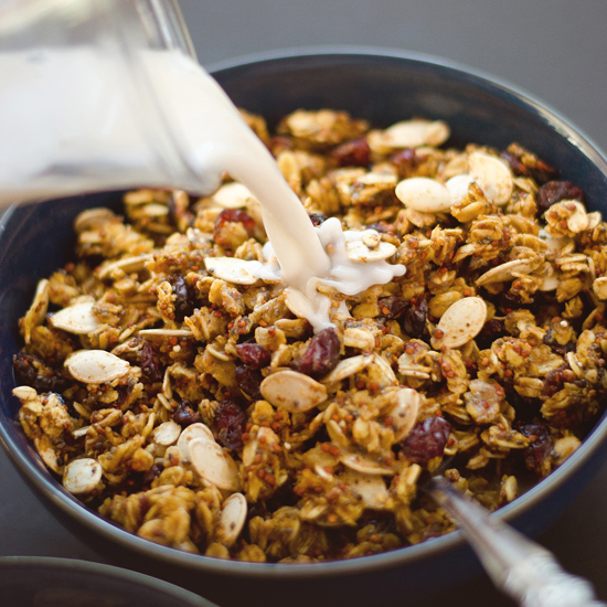 double-pumpkin-granola-8-crop