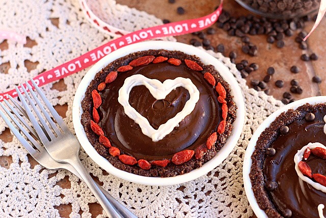 Mini-Raw-Chocolate-Love-Pies-Gluten-Free-3