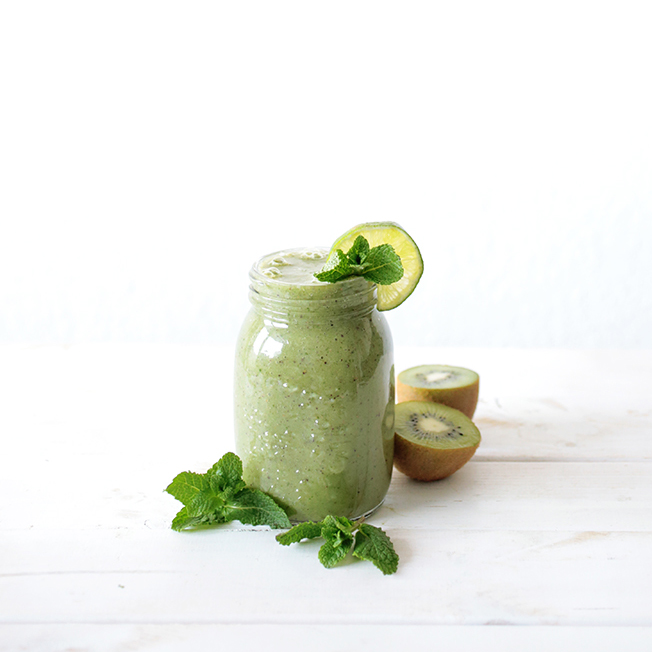 aprgreenevi-greenpowersmoothie