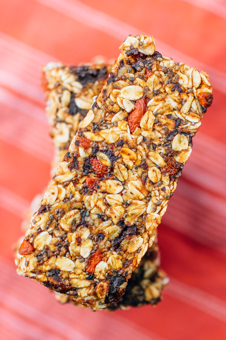 goji-granola-bar