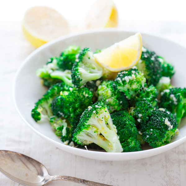 lemon-garlic-broccoli-2016-sq-008