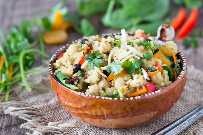 moroccan-couscous-chickpeas-featured