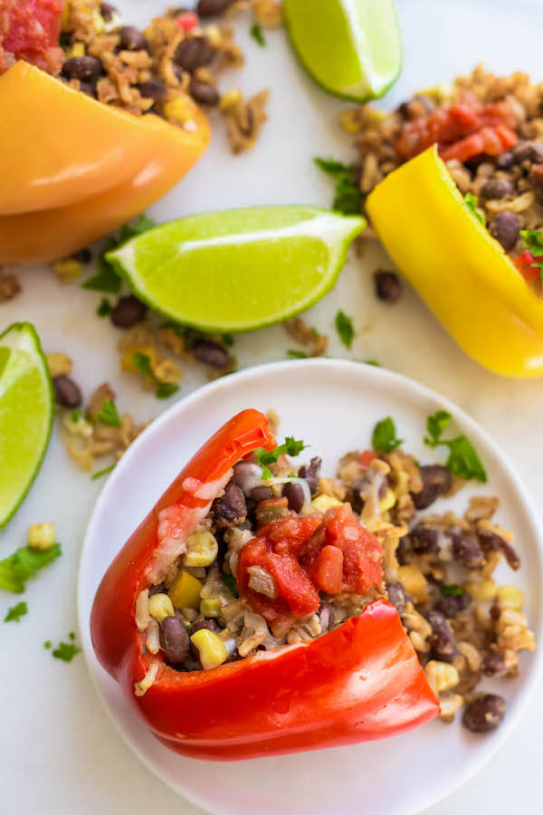 vegetarian-mexican-stuffed-peppers-4
