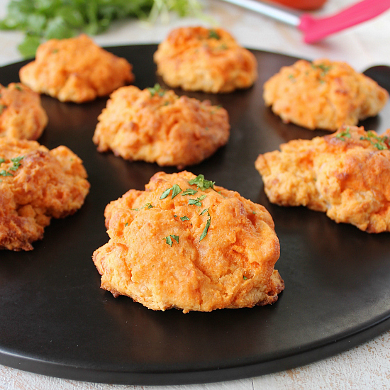 Buffalo-Cheddar-Biscuit-Recipe-Square