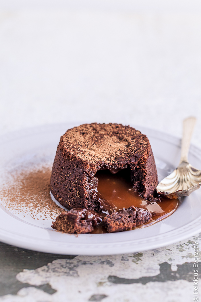 Chocolate-Fondant-Recipe-with-Salted-Caramel-Filling