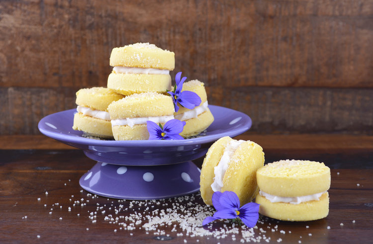 rsz_fluffy-shortbread-and-cream-in-the-airfryer