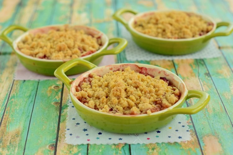 rsz_quick-simple-airfryer-fruit-crumble