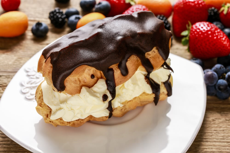 Dominics-Creamy-Chocolate-Eclairs-In-The-Airfryer